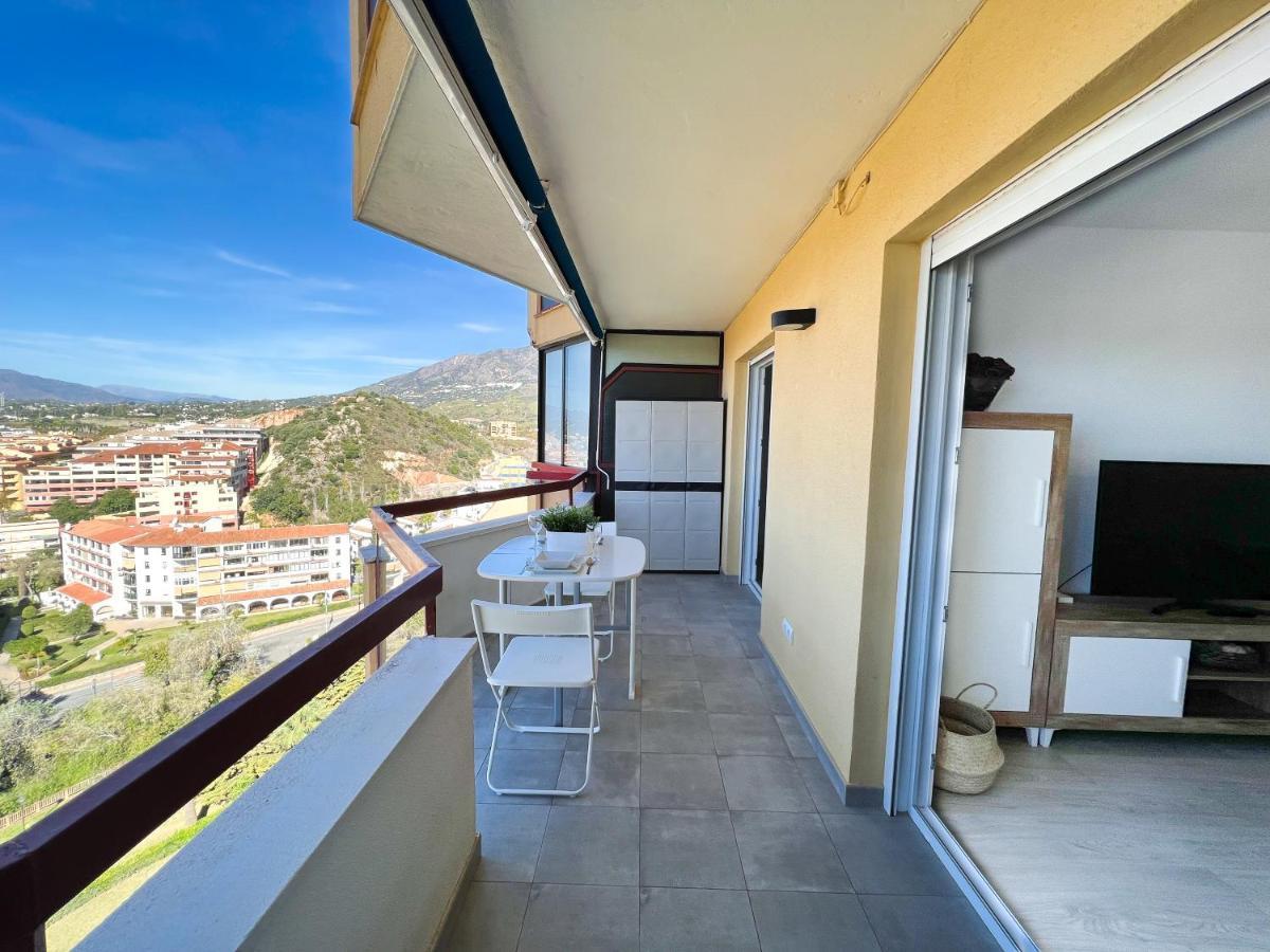 Apartamento A 900 M De La Playa Y Con Vistas Al Mar En 푸엔히롤라 외부 사진