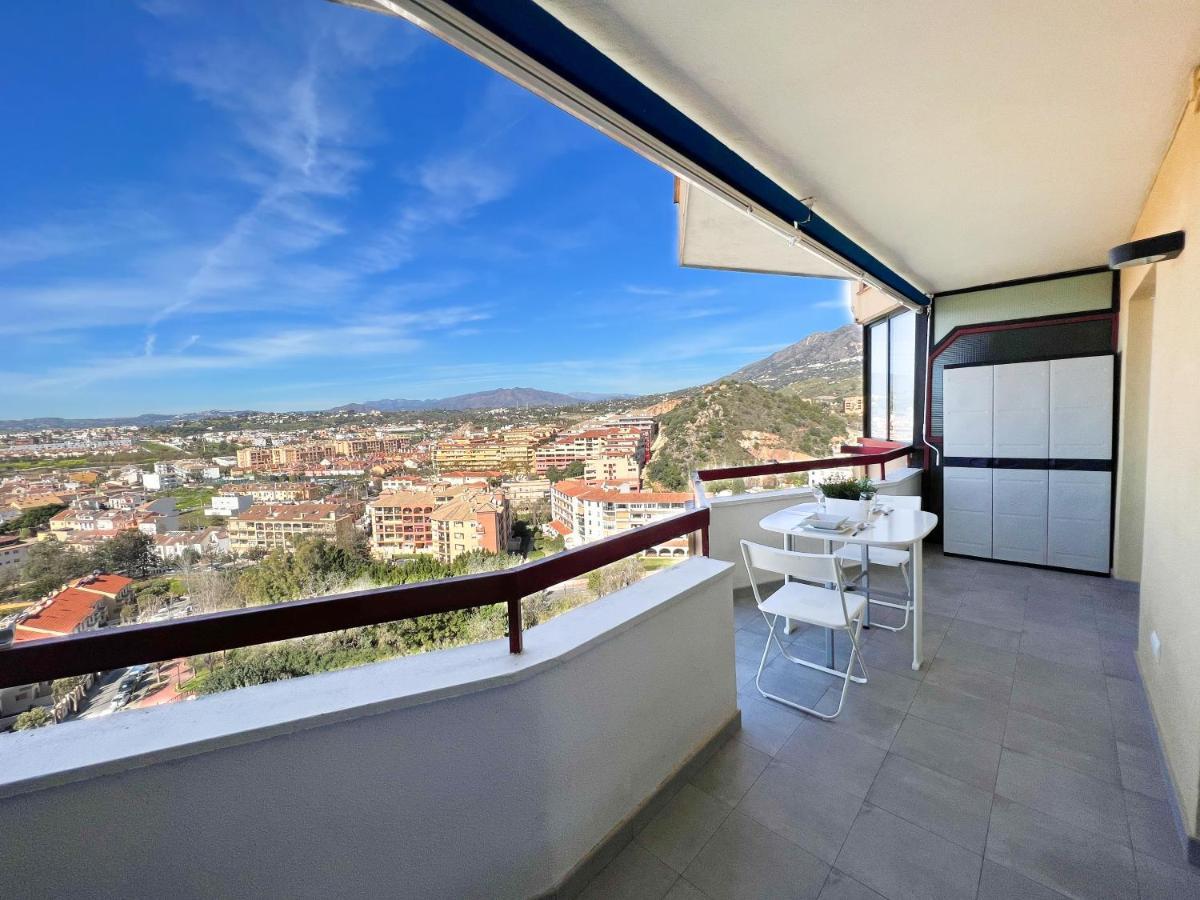 Apartamento A 900 M De La Playa Y Con Vistas Al Mar En 푸엔히롤라 외부 사진