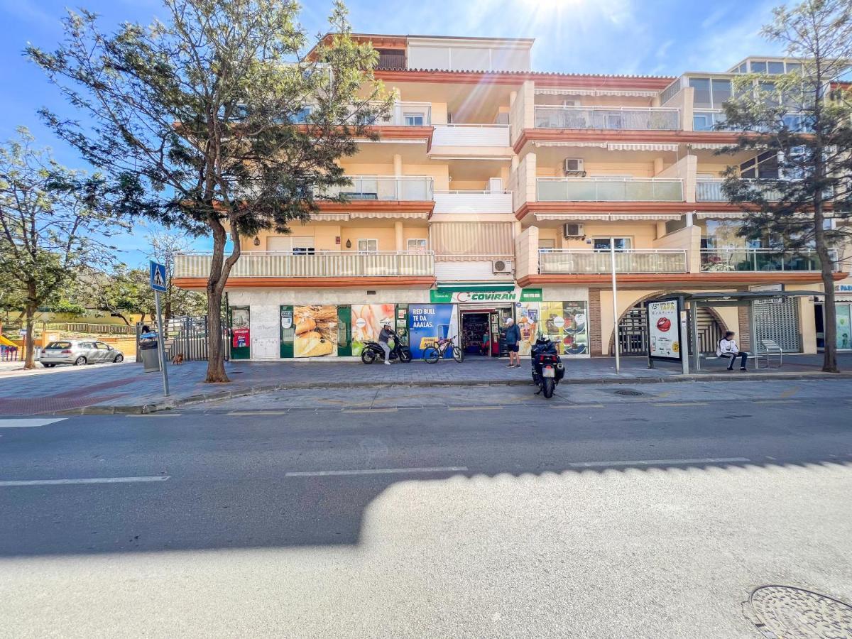 Apartamento A 900 M De La Playa Y Con Vistas Al Mar En 푸엔히롤라 외부 사진