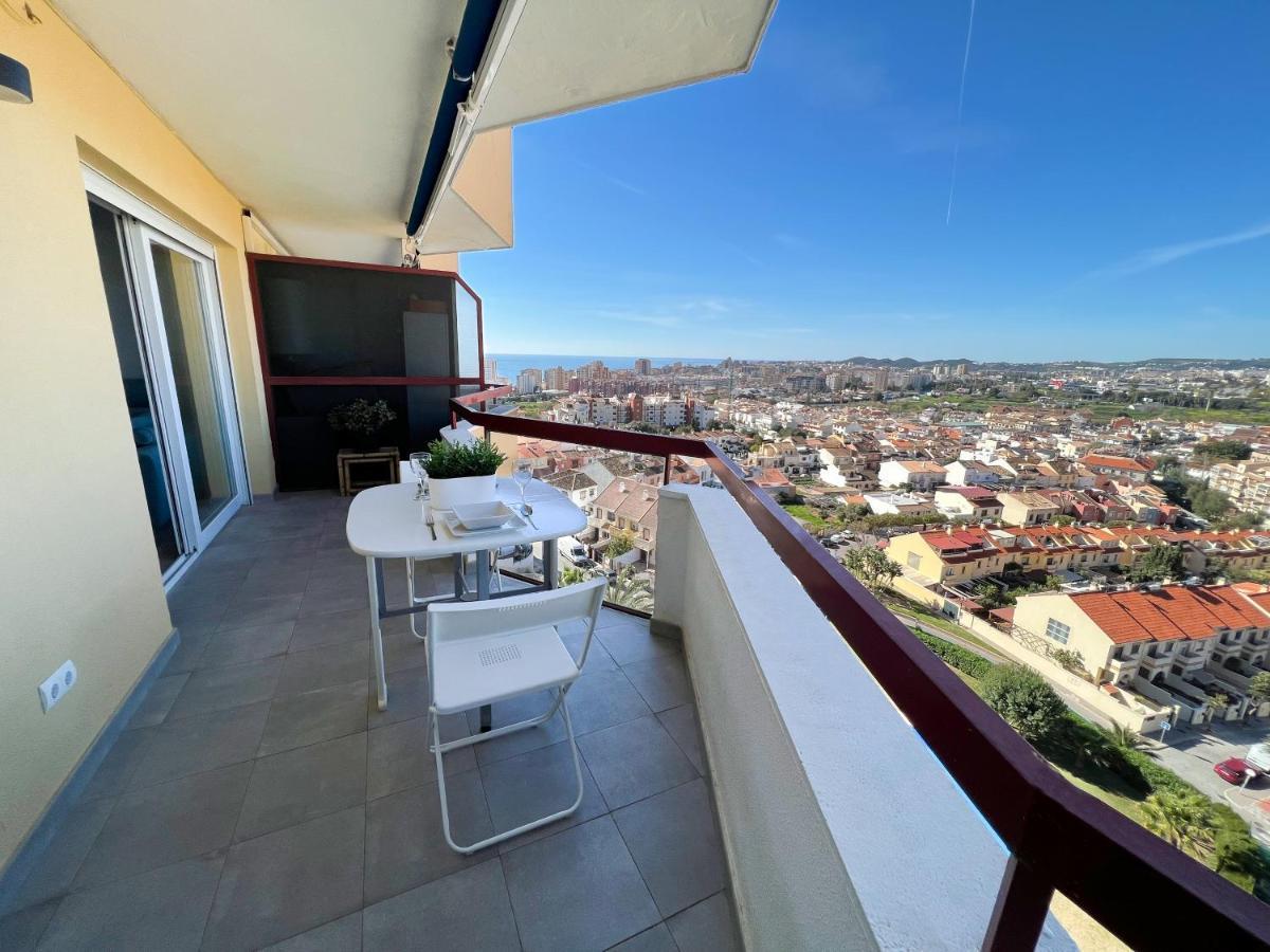 Apartamento A 900 M De La Playa Y Con Vistas Al Mar En 푸엔히롤라 외부 사진