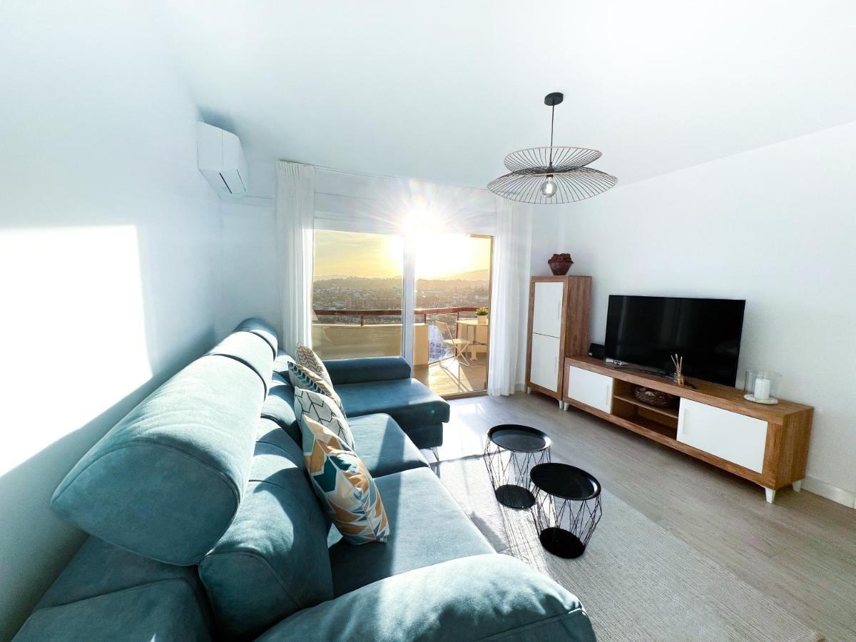 Apartamento A 900 M De La Playa Y Con Vistas Al Mar En 푸엔히롤라 외부 사진